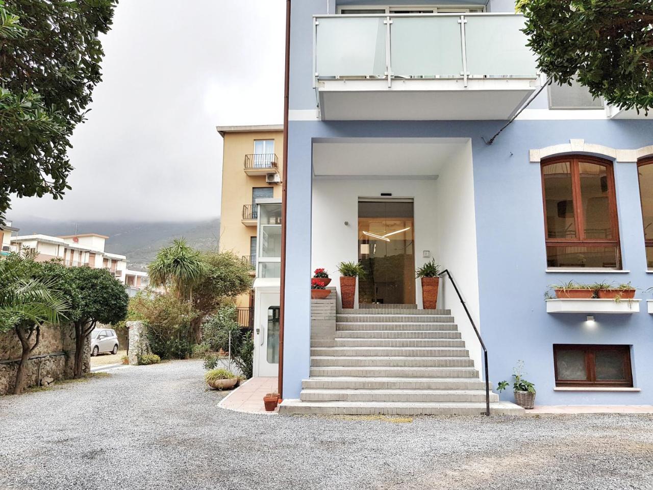 Residence Argentina R.T.A. Spotorno Exterior photo