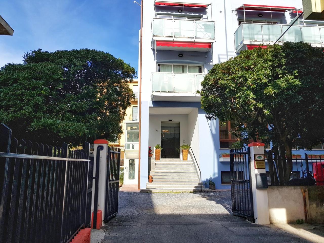 Residence Argentina R.T.A. Spotorno Exterior photo